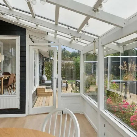 Premium Newly Renovated Retreat Semesterbostad